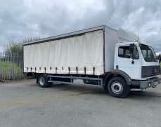 Mercedes Benx 1820 Curtain side Flatbed Manual Gears anf pump 